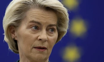 Ursula Fon Der Lajen përballet me propozim të rralë të mnosvesimit në Parlamentin Evropian