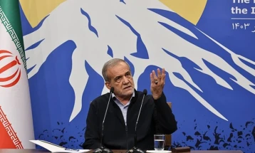 Пезешкијан: Соработката со МААЕ зависи од прекинувањето на двојните стандарди