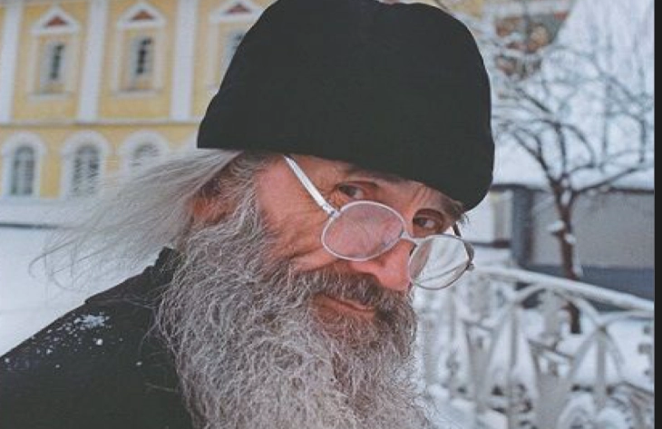 Оставете ми ја душата да си замине: Зошто отец Натанаил поправо сакал да умре, отколку да му вградат песмејкер!? (3)