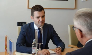 Takim i ministrit Mucunski me kreun e APKE-së, Teodoros Rusopulos