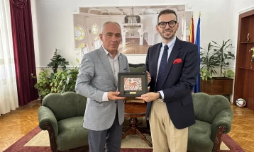 Италијанскиот амбасадор Палминтери во посета на Општина Битола