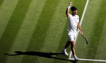 Алкараз ќе ја брани титулата на Вимблдон, откако избори трето финале