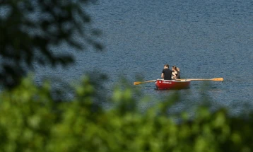 Weather: Sunny, highs up to 36°C