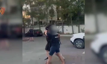 Në Tiranë është arrestuar një person nga Shkupi i kërkuar me urdhër-arrest të lëshuar nga Austria