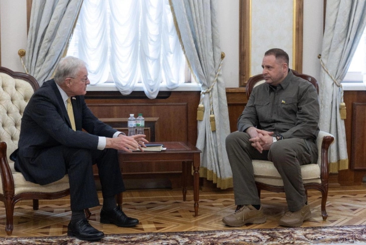 Американскиот специјален пратеник Келог пристигна во Украина