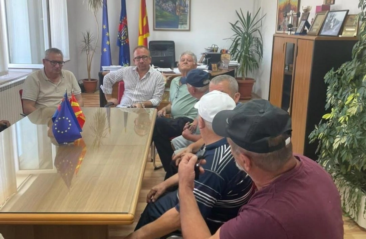 Жители на села од Дебрца се жалат на отежнати сообраќајни врски по пуштањето на делницата на автопатот Охрид - Кичево