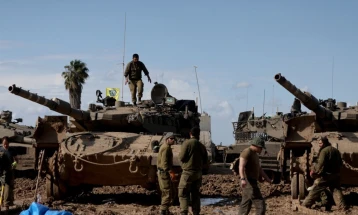 Armata izraelite ka goditur tanke të armatës siriane