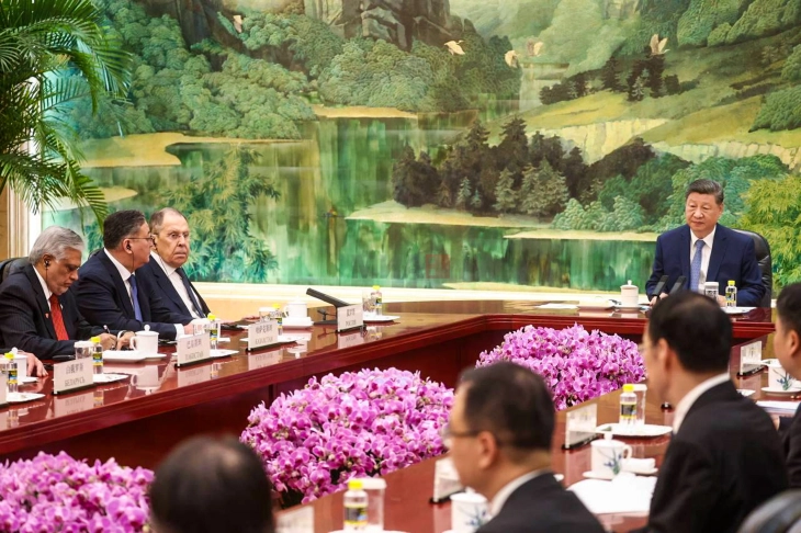 Средба Лавров - Си: Кина и Русија ќе продолжат да го продлабочуваат стратешкото партнерство