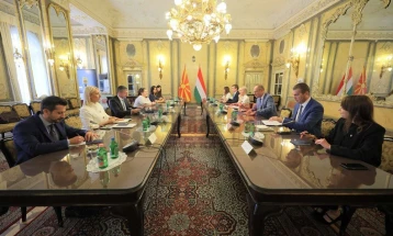 Perinski: Maqedonia dhe Hungaria po thellojnë bashkëpunimin në dy segmente kyçe, zhvillimin rajonal dhe vetëqeverisjen lokale