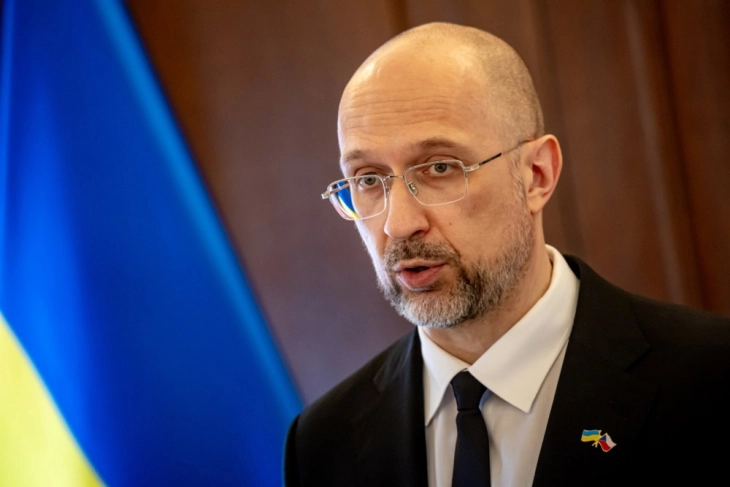 Kryeministri ukrainas dha dorëheqje