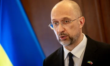 Kryeministri ukrainas dha dorëheqje