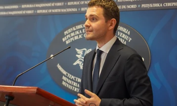 Mucunski in London for talks on strengthening political and economic cooperation with UK