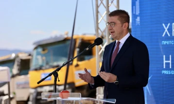 Мицкоски: По година од најавата се остварува најголемата инвестиција од половина милијарда долари, која ќе произведува еден терават електрична енергија