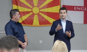 Mucunski meets with Macedonians in Littlehampton: Together we build stronger ties and a better country