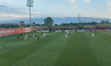 Пирова победа за Силекс во дуелот со Дечиќ