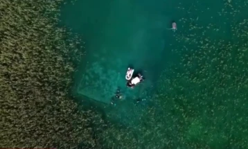 Во Охридското Езеро, кај Лин, археолози ја пронајдоа најстарата подводна населба на континентот од 6 до 8 илјади години