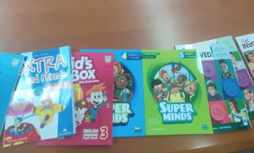 Од 1 септември учениците ќе имаат учебници по странски јазици