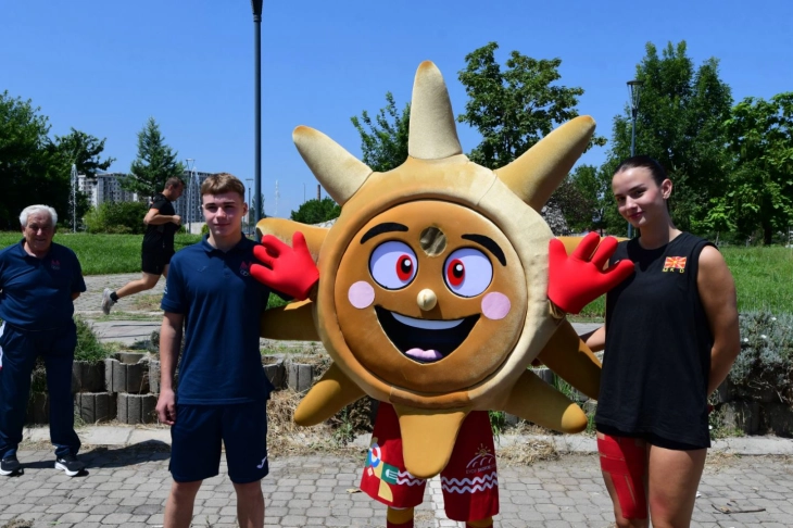 Одбојкарката Поповска и кајакарот Смилев ќе го носат македонското знаме на ЕМОФ Скопје 2025