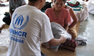 УНХЦР: Над 11 милиони бегалци може да загубат пристап до клучна помош поради кратења