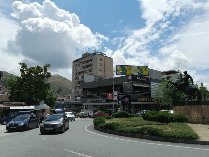 Општина Велес со Владата потпиша договори за 15 капитални проекти