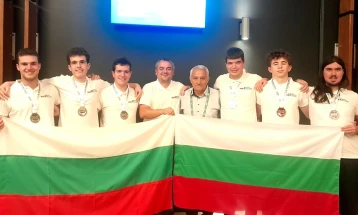 Бугарски ученици освоија шест медали на 66-та Меѓународна математичка олимпијада