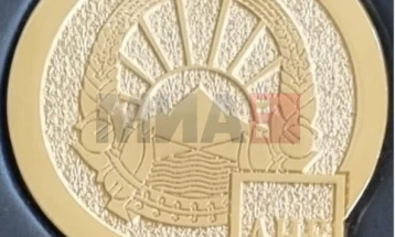 ASK: Janë sekuestruar armë zjarri dhe pajisje celulare gjatë bastisjeve në dy lokacione në Shkup