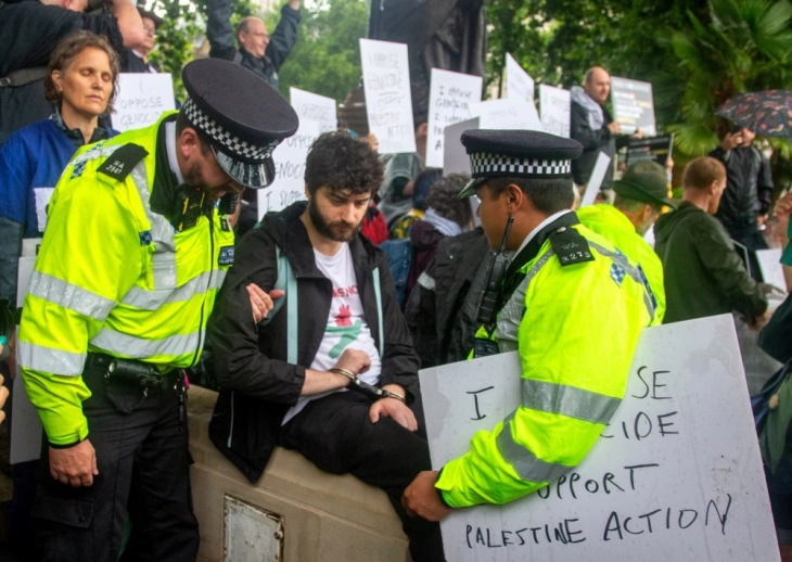 Лондонската полиција приведе 55 лица на митингот на забранетата организација „Палестинска акција“
