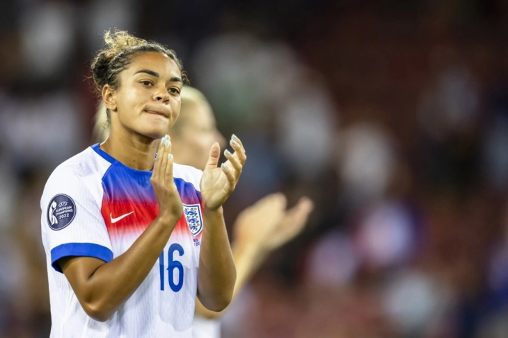 Инфантино реагираше на расистичките навреди упати кон англиска фудбалерка Картер