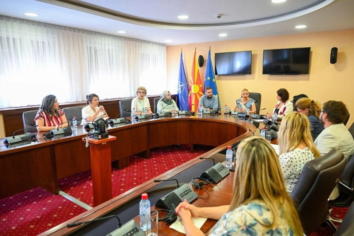 Komisioni për mundësi të barabarta të grave dhe burrave mbajti takim pune me përfaqësuesin e Misionit të OSBE-së në Shkup