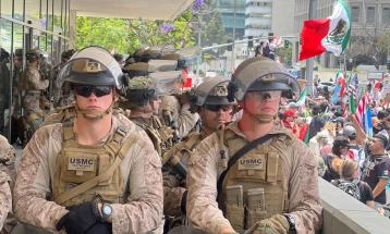 Пентагон повлекува 700 маринци распоредени во Лос Анџелес поради протестите