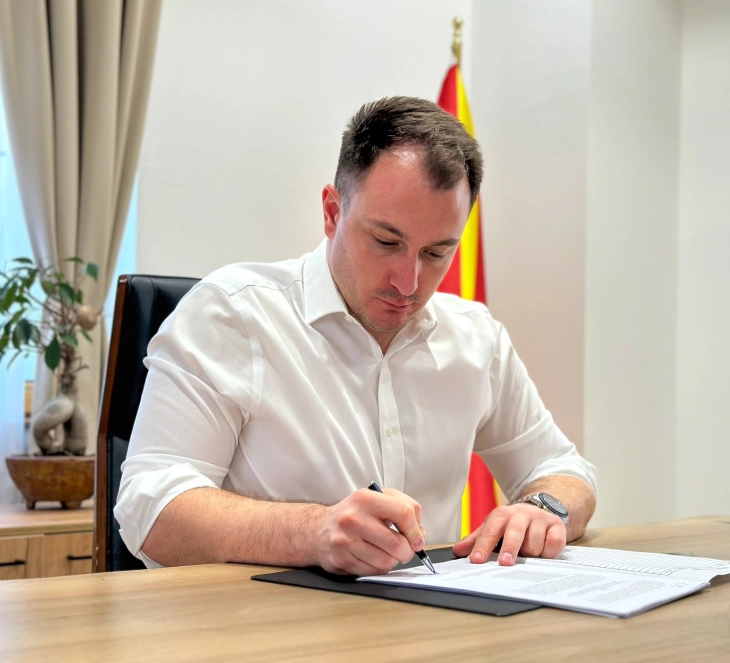 Access restricted to 42 new illegal gambling websites, says Minister