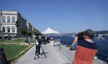 Delegacioni rus ka mbërritur në Stamboll për raundin e ri të bisedimeve me Ukrainën