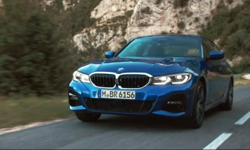 БМВ ги задржува своите моќни мотори и покрај строгите Еуро 7 регулативи