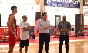 Министерот Ристовски им посака успешен настап на македонските кошаркари на ЕП во Белград