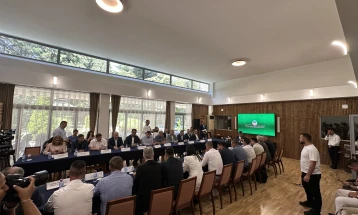 Environment Ministry signs agreements with 33 municipalities for sewerage and water supply projects