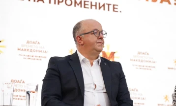 Јаќимоски: Отворивме Центар за административни службеници во Аеродром, целта е администрација во служба на граѓаните