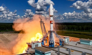 Русија лансира ирански телекомуникациски сателит во вселената