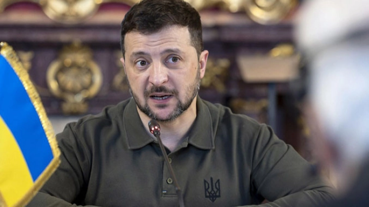 Зеленски ги продолжува воената состојба и општата мобилизација до 5 ноември