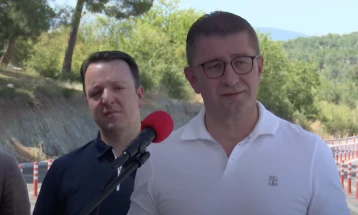 Мицкоски за демографијата: Создавањето семејство е патриотски чин и денес така се брани иднината на Македонија