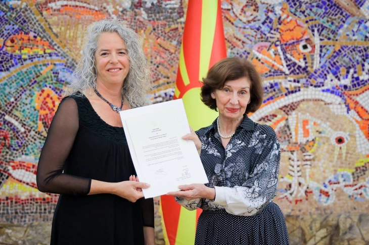 Сиљановска-Давкова ги прими акредитивите на новоименуваната амбасадорка на Државата Израел, Вивиен Аисен