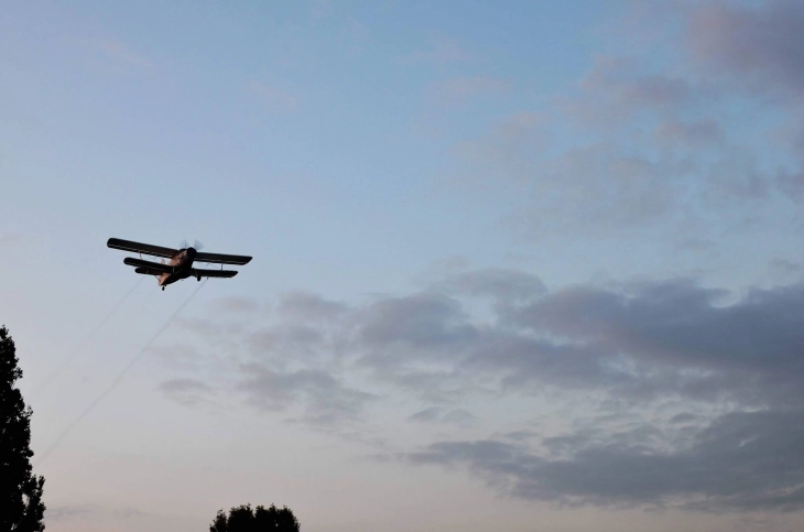 Во Скопје денеска и утре авионска дезинсекција против возрасни форми на комарци
