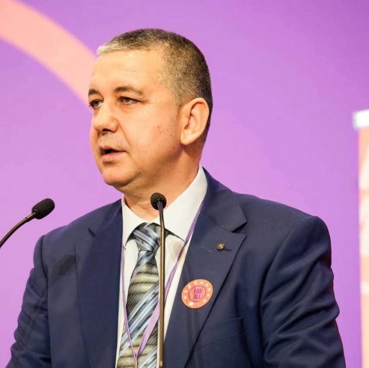 Стерјовски за Илинден во посета на Македонците во Канада