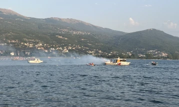 МВР со показна вежба на Охридското Езеро, презентација на дел од полициската опрема пред граѓаните на Охрид