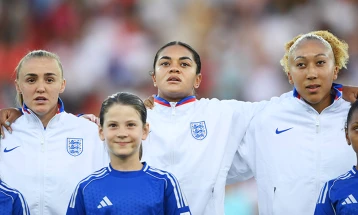 Фудбалерките на Англија го одбранија трофејот на  ЕП