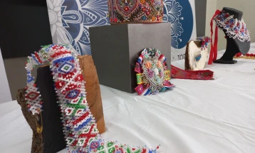  Во Битола отворена изложба на хрватски накит од општина Сесвете