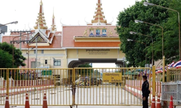 Границата меѓу Тајланд и Камбоџа е мирна по помали судири, вели тајландскиот премиер