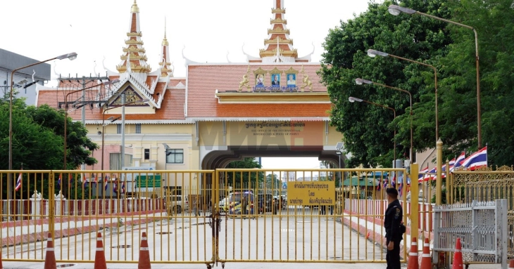 Kufiri mes Tajlandës dhe Kamboxhisë është i qetë pas përplasjeve të vogla, tha kryeministri tajlandez