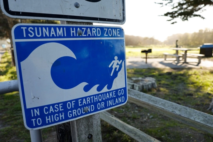 Tsunami warnings issued after quake off eastern Russian coast