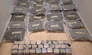 На грчкото пристаниште Игуменица откриена дрога во вредност од над 2,7 милиони евра