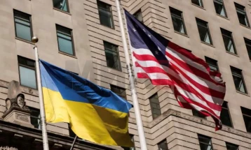 Refugjatët ukrainas do të mund të qëndrojnë në SHBA deri në fund të luftës